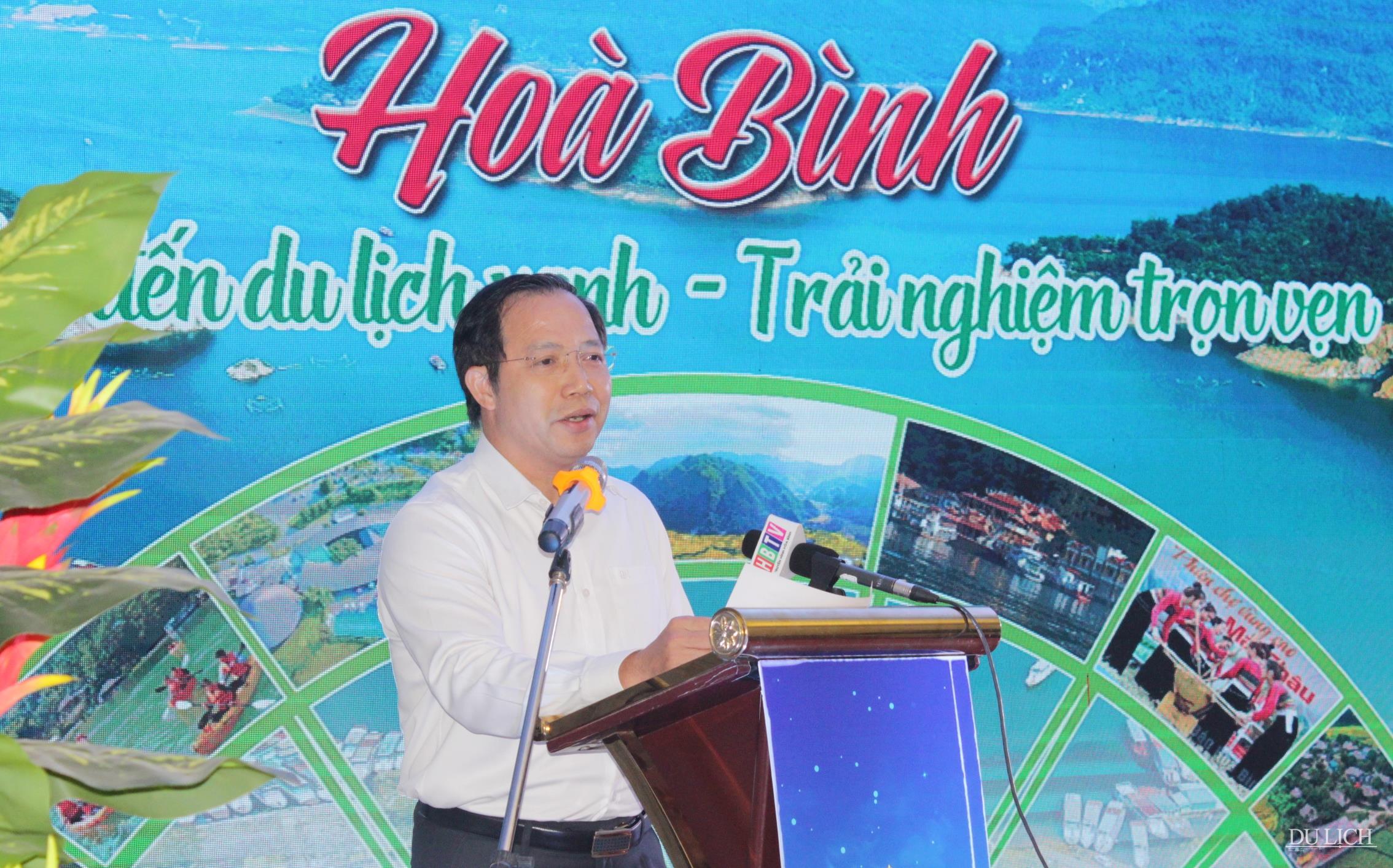 Phó Chủ tịch Thường trực UBND tỉnh Hòa Bình Nguyễn Văn Toàn phát biểu tại Hội nghị